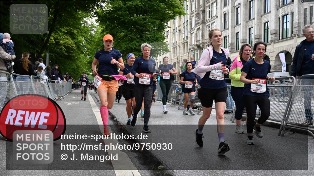 14.06.2026 - REWE Women's Run J. Mangold http://msf.ph/oto/9750930 14.06.2026 10:03:19 Ziel 10268, 10375, 10483, 10528, 10529, 10724, 10750, 10898, 10931, 10938, 10953, 10983, 11115, 11158, 11243, 11288, 11310, 11377, 11397, 11531 meine-sportfotos.de