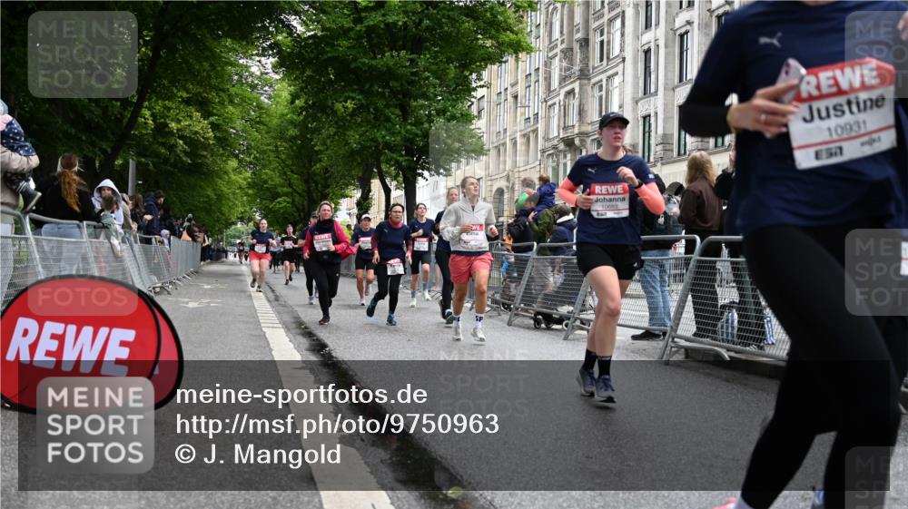 14.06.2026 - REWE Women's Run J. Mangold http://msf.ph/oto/9750963 14.06.2026 10:03:26 Ziel 10017, 10375, 10441, 10551, 10683, 10724, 10750, 10798, 10898, 10931, 11006, 11115, 11243, 11254, 11288, 11310, 11377, 11397, 11402, 11442, 11531 meine-sportfotos.de