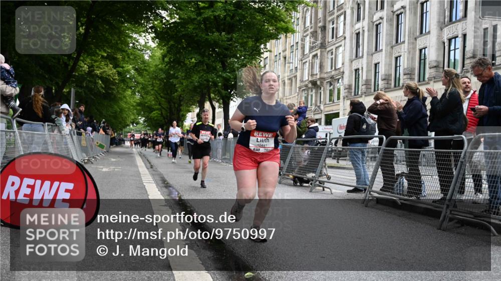 14.06.2026 - REWE Women's Run J. Mangold http://msf.ph/oto/9750997 14.06.2026 10:03:32 Ziel 10011, 10013, 10017, 10441, 10551, 10798, 10996, 11006, 11254, 11402, 11442 meine-sportfotos.de