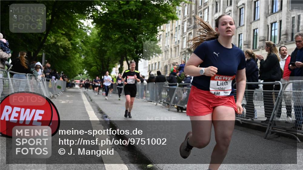 14.06.2026 - REWE Women's Run J. Mangold http://msf.ph/oto/9751002 14.06.2026 10:03:32 Ziel 10011, 10013, 10017, 10441, 10551, 10798, 10996, 11006, 11254, 11402, 11442 meine-sportfotos.de