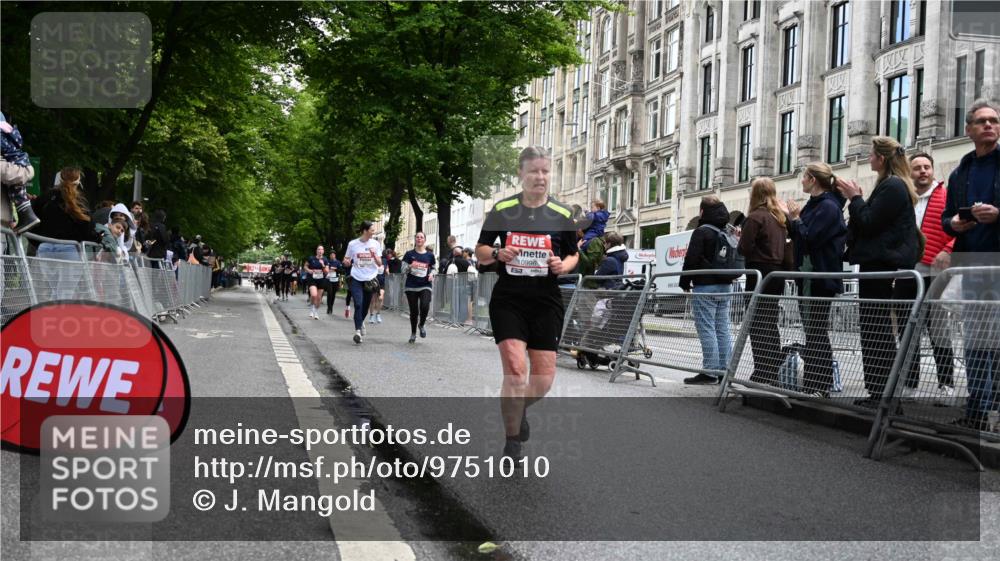 14.06.2026 - REWE Women's Run J. Mangold http://msf.ph/oto/9751010 14.06.2026 10:03:34 Ziel 10011, 10013, 10017, 10441, 10996, 11442 meine-sportfotos.de