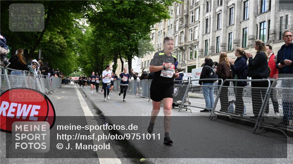 14.06.2026 - REWE Women's Run J. Mangold http://msf.ph/oto/9751011 14.06.2026 10:03:34 Ziel 10011, 10013, 10017, 10441, 10996, 11442 meine-sportfotos.de