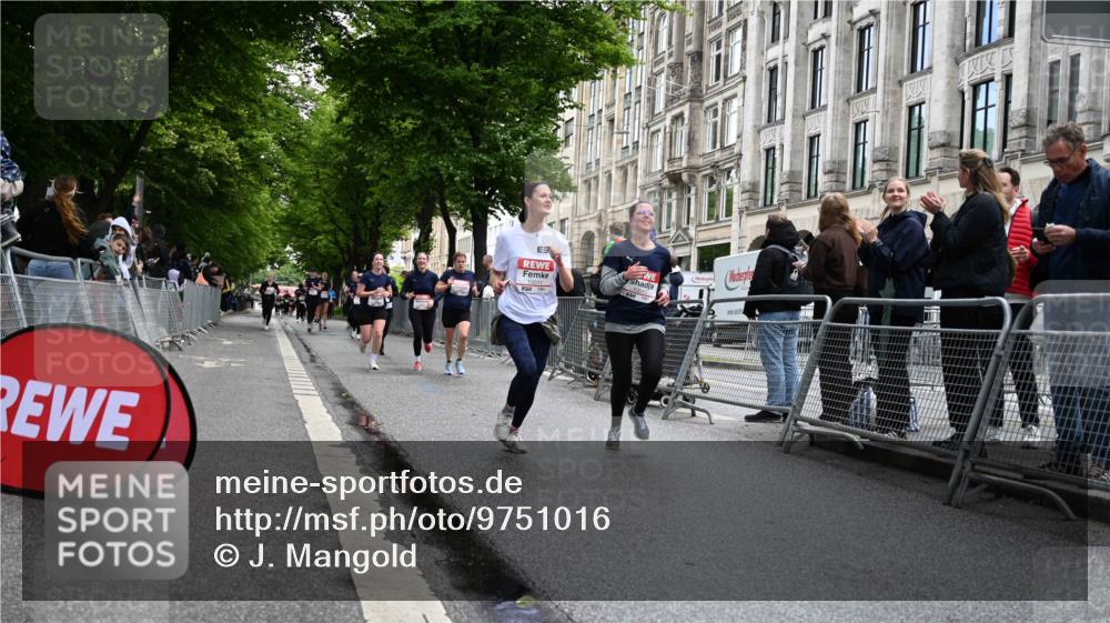 14.06.2026 - REWE Women's Run J. Mangold http://msf.ph/oto/9751016 14.06.2026 10:03:37 Ziel 10011, 10013, 10368, 10603, 10996, 11080 meine-sportfotos.de