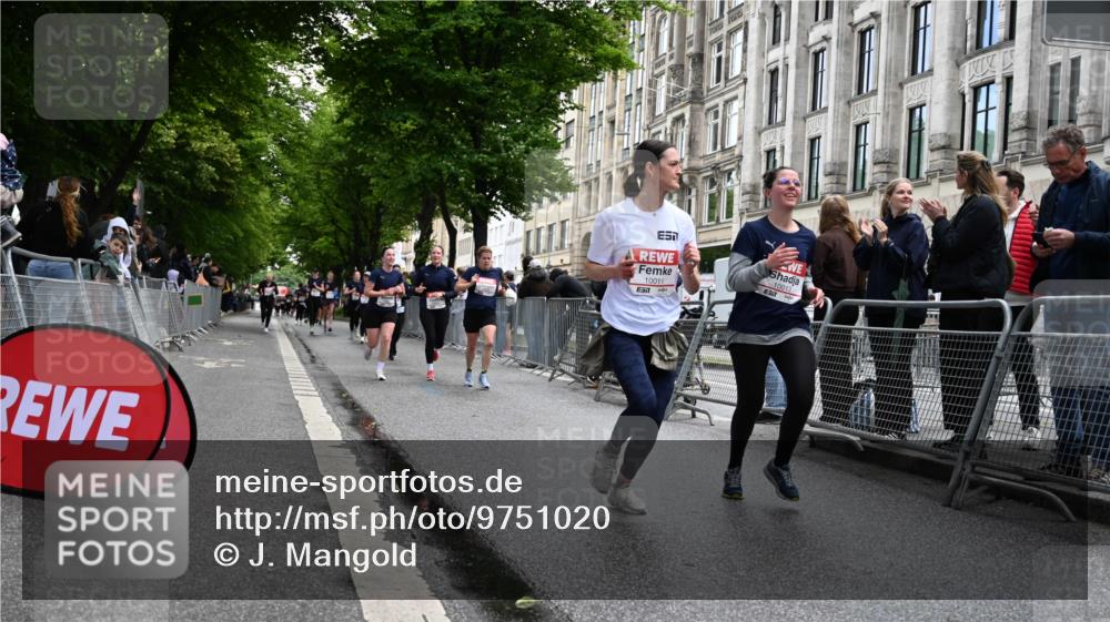 14.06.2026 - REWE Women's Run J. Mangold http://msf.ph/oto/9751020 14.06.2026 10:03:37 Ziel 10011, 10013, 10368, 10603, 10996, 11080 meine-sportfotos.de