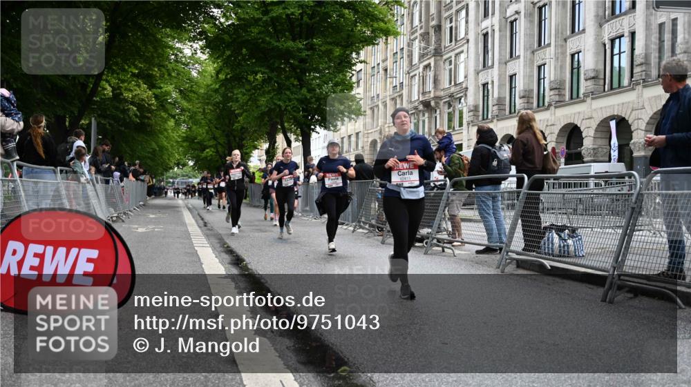 14.06.2026 - REWE Women's Run J. Mangold http://msf.ph/oto/9751043 14.06.2026 10:03:43 Ziel 10227, 10276, 10301, 10368, 10415, 10448, 10476, 10603, 10900, 11080, 11333 meine-sportfotos.de