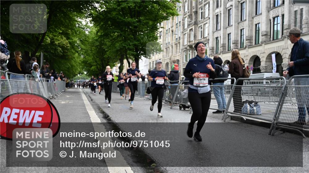 14.06.2026 - REWE Women's Run J. Mangold http://msf.ph/oto/9751045 14.06.2026 10:03:43 Ziel 10227, 10276, 10301, 10368, 10415, 10448, 10476, 10603, 10900, 11080, 11333 meine-sportfotos.de