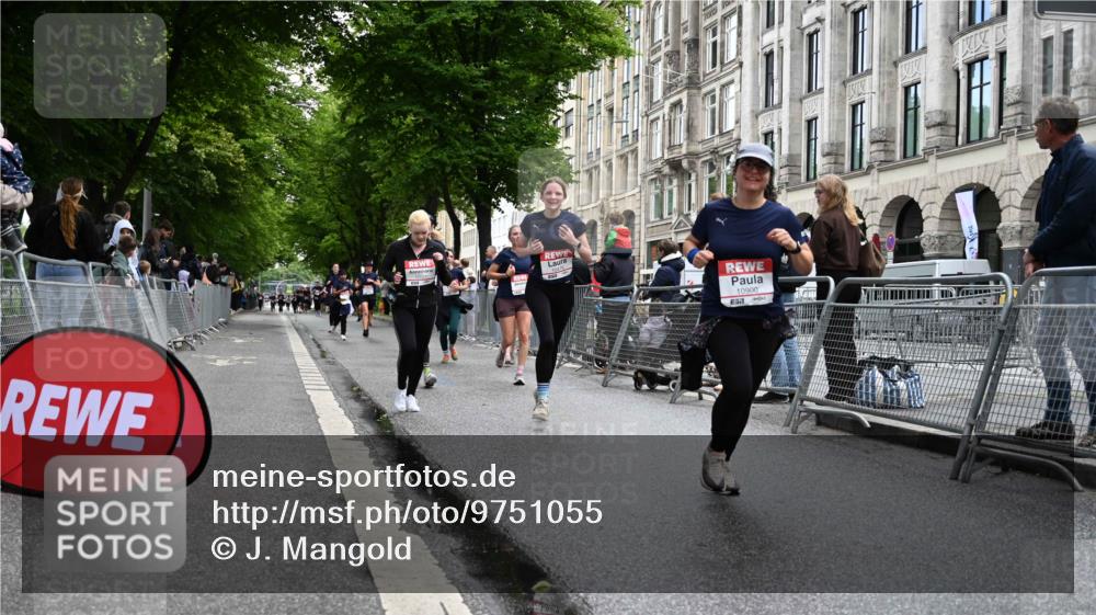 14.06.2026 - REWE Women's Run J. Mangold http://msf.ph/oto/9751055 14.06.2026 10:03:45 Ziel 10227, 10276, 10301, 10368, 10415, 10448, 10476, 10603, 10900, 11080, 11333 meine-sportfotos.de
