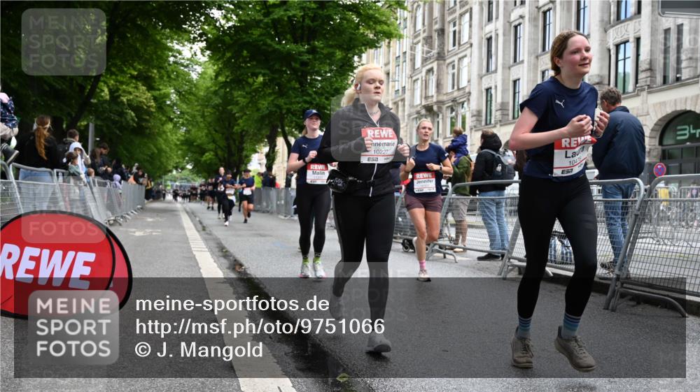 14.06.2026 - REWE Women's Run J. Mangold http://msf.ph/oto/9751066 14.06.2026 10:03:46 Ziel 10227, 10276, 10301, 10415, 10448, 10476, 10900, 11333 meine-sportfotos.de
