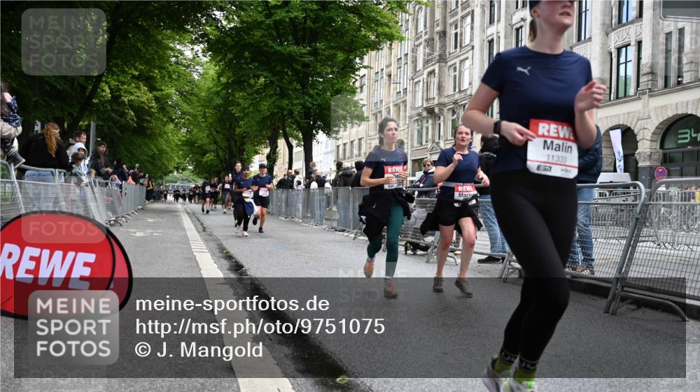 14.06.2026 - REWE Women's Run J. Mangold http://msf.ph/oto/9751075 14.06.2026 10:03:48 Ziel 10227, 10276, 10301, 10335, 10415, 10448, 10476, 10554, 10900, 11333 meine-sportfotos.de
