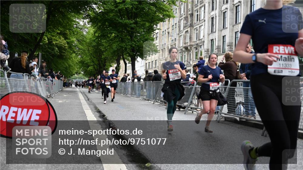 14.06.2026 - REWE Women's Run J. Mangold http://msf.ph/oto/9751077 14.06.2026 10:03:49 Ziel 10227, 10276, 10301, 10335, 10448, 10476, 10554, 10900, 11108, 11333 meine-sportfotos.de