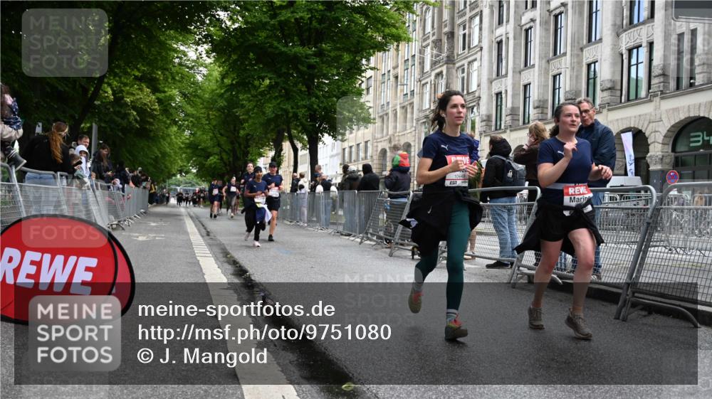14.06.2026 - REWE Women's Run J. Mangold http://msf.ph/oto/9751080 14.06.2026 10:03:49 Ziel 10227, 10276, 10301, 10335, 10448, 10476, 10554, 10900, 11108, 11333 meine-sportfotos.de