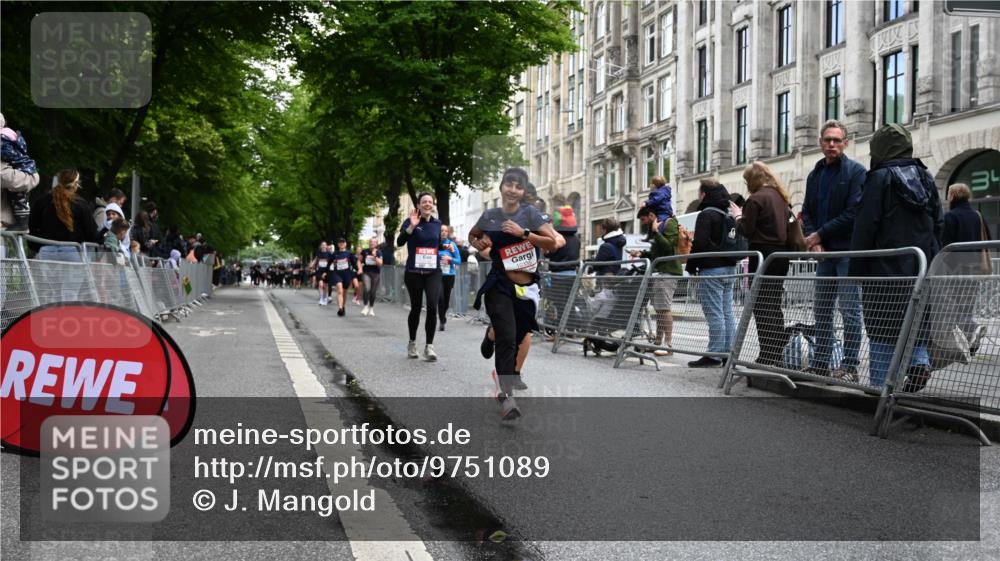 14.06.2026 - REWE Women's Run J. Mangold http://msf.ph/oto/9751089 14.06.2026 10:03:52 Ziel 10276, 10301, 10335, 10448, 10554, 10974, 11037, 11108, 11279, 11333 meine-sportfotos.de