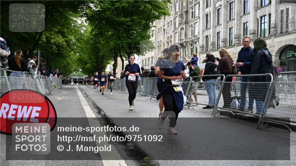 14.06.2026 - REWE Women's Run J. Mangold http://msf.ph/oto/9751092 14.06.2026 10:03:53 Ziel 10276, 10335, 10448, 10554, 10974, 11037, 11108, 11279 meine-sportfotos.de