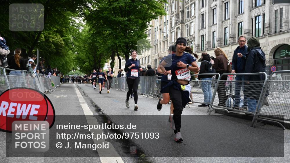 14.06.2026 - REWE Women's Run J. Mangold http://msf.ph/oto/9751093 14.06.2026 10:03:53 Ziel 10276, 10335, 10448, 10554, 10974, 11037, 11108, 11279 meine-sportfotos.de