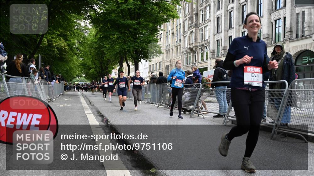 14.06.2026 - REWE Women's Run J. Mangold http://msf.ph/oto/9751106 14.06.2026 10:03:55 Ziel 10335, 10554, 10974, 11037, 11108, 11279, 11338, 11534 meine-sportfotos.de