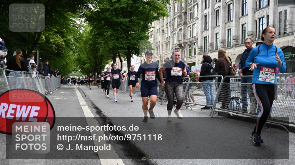 14.06.2026 - REWE Women's Run J. Mangold http://msf.ph/oto/9751118 14.06.2026 10:03:57 Ziel 10335, 10544, 10554, 10974, 11037, 11108, 11279, 11338, 11534 meine-sportfotos.de