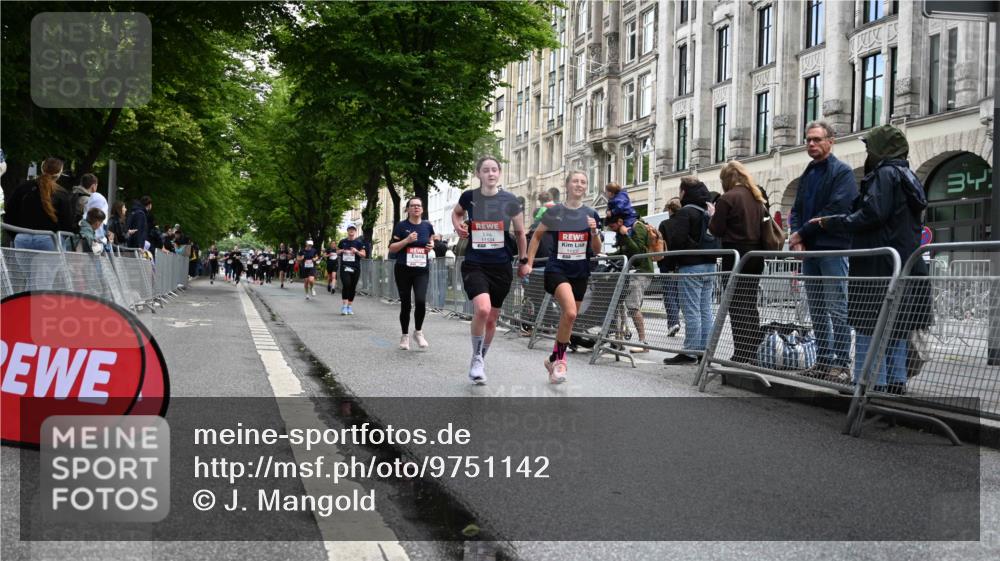 14.06.2026 - REWE Women's Run J. Mangold http://msf.ph/oto/9751142 14.06.2026 10:03:59 Ziel 10544, 10974, 11037, 11108, 11279, 11338, 11534 meine-sportfotos.de