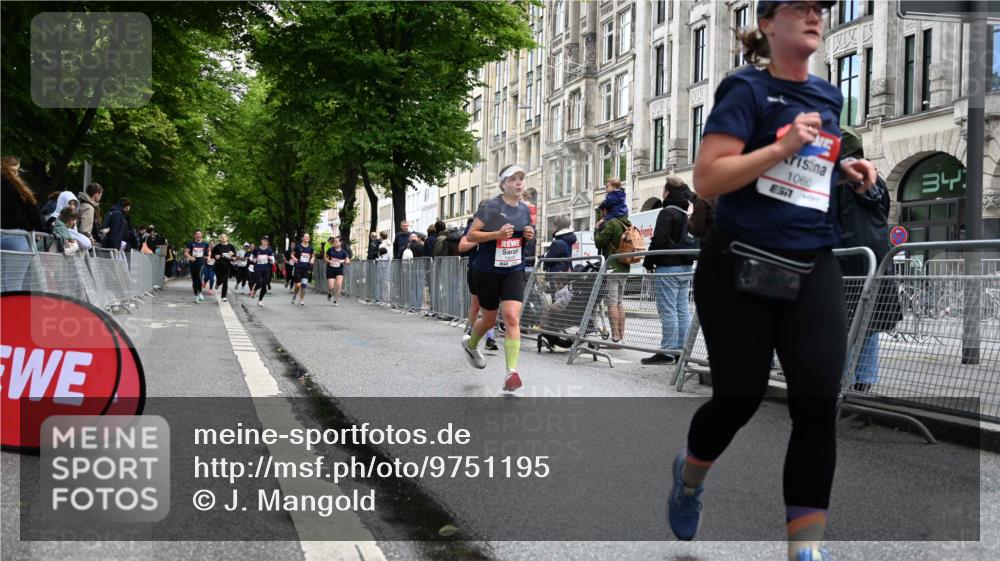 14.06.2026 - REWE Women's Run J. Mangold http://msf.ph/oto/9751195 14.06.2026 10:04:06 Ziel 10544, 10656, 10660, 10779, 11144, 11473 meine-sportfotos.de
