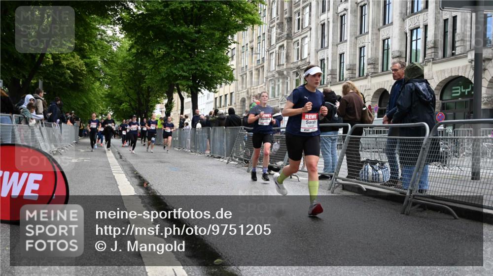 14.06.2026 - REWE Women's Run J. Mangold http://msf.ph/oto/9751205 14.06.2026 10:04:07 Ziel 10656, 10660, 10771, 10779, 11144, 11473 meine-sportfotos.de