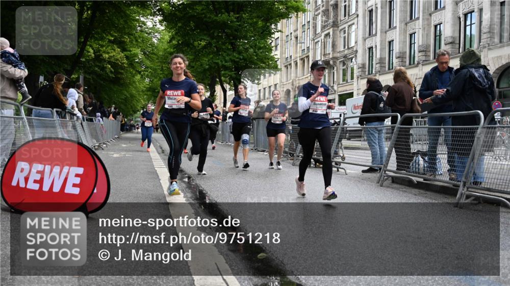 14.06.2026 - REWE Women's Run J. Mangold http://msf.ph/oto/9751218 14.06.2026 10:04:12 Ziel 10486, 10771, 10779, 10787, 10788, 11002, 11068, 11118, 11144, 11187, 11473 meine-sportfotos.de