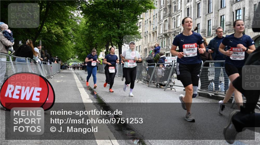 14.06.2026 - REWE Women's Run J. Mangold http://msf.ph/oto/9751253 14.06.2026 10:04:14 Ziel 10486, 10771, 10779, 10787, 10788, 11002, 11068, 11118, 11187, 11473 meine-sportfotos.de
