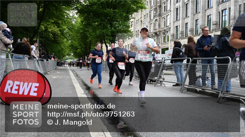 14.06.2026 - REWE Women's Run J. Mangold http://msf.ph/oto/9751263 14.06.2026 10:04:15 Ziel 10486, 10771, 10779, 10787, 10788, 11002, 11068, 11118, 11187, 11473 meine-sportfotos.de