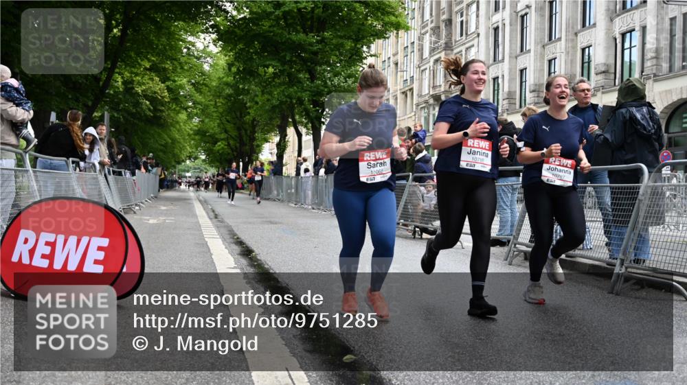14.06.2026 - REWE Women's Run J. Mangold http://msf.ph/oto/9751285 14.06.2026 10:04:17 Ziel 10486, 10771, 10787, 10788, 11002, 11068, 11118, 11187 meine-sportfotos.de