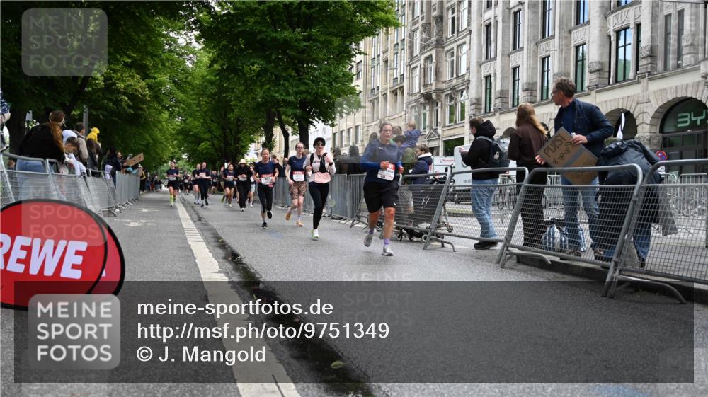 14.06.2026 - REWE Women's Run J. Mangold http://msf.ph/oto/9751349 14.06.2026 10:04:39 Ziel 10127, 10191, 10329, 10610, 11081, 11290 meine-sportfotos.de