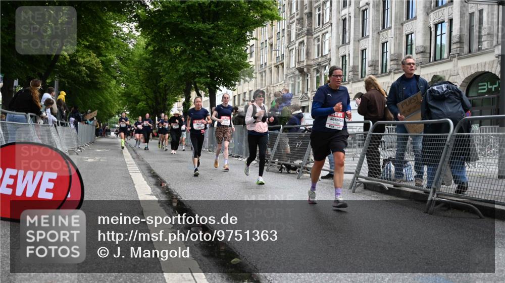 14.06.2026 - REWE Women's Run J. Mangold http://msf.ph/oto/9751363 14.06.2026 10:04:40 Ziel 10127, 10191, 10329, 10610, 11081, 11290 meine-sportfotos.de