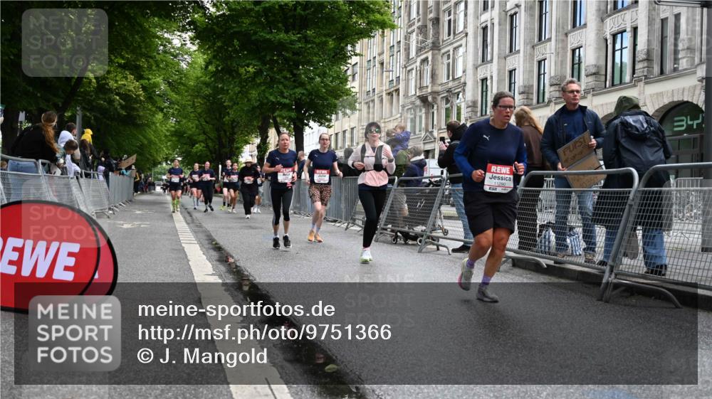14.06.2026 - REWE Women's Run J. Mangold http://msf.ph/oto/9751366 14.06.2026 10:04:40 Ziel 10127, 10191, 10329, 10610, 11081, 11290 meine-sportfotos.de
