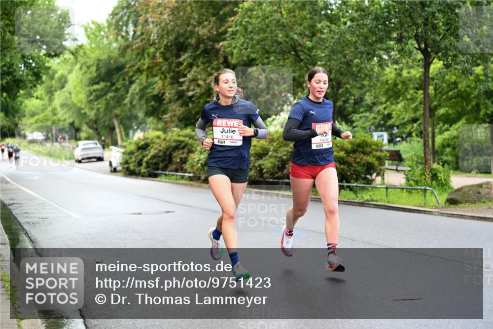 14.06.2026 - REWE Women's Run Dr. Thomas Lammeyer http://msf.ph/oto/9751423 14.06.2026 09:13:33 Laufen 11418, 10480, 7 meine-sportfotos.de
