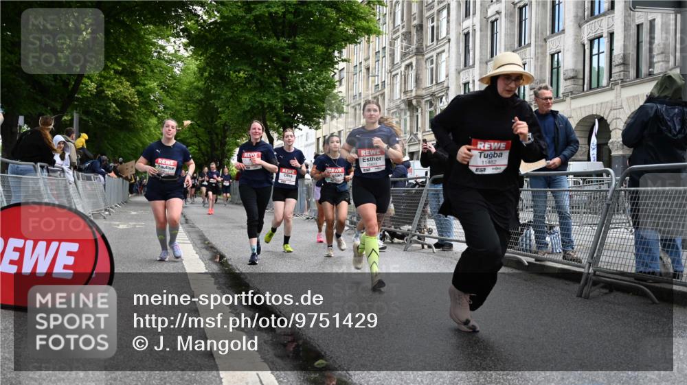 14.06.2026 - REWE Women's Run J. Mangold http://msf.ph/oto/9751429 14.06.2026 10:04:46 Ziel 10127, 10191, 10329, 10719, 10822, 11027, 11043, 11081, 11091, 11323, 11482, 11524 meine-sportfotos.de