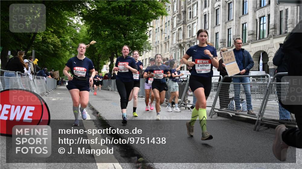 14.06.2026 - REWE Women's Run J. Mangold http://msf.ph/oto/9751438 14.06.2026 10:04:47 Ziel 10127, 10191, 10329, 10719, 10822, 11027, 11043, 11091, 11323, 11482, 11524 meine-sportfotos.de