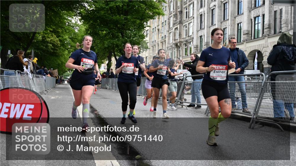 14.06.2026 - REWE Women's Run J. Mangold http://msf.ph/oto/9751440 14.06.2026 10:04:47 Ziel 10127, 10191, 10329, 10719, 10822, 11027, 11043, 11091, 11323, 11482, 11524 meine-sportfotos.de