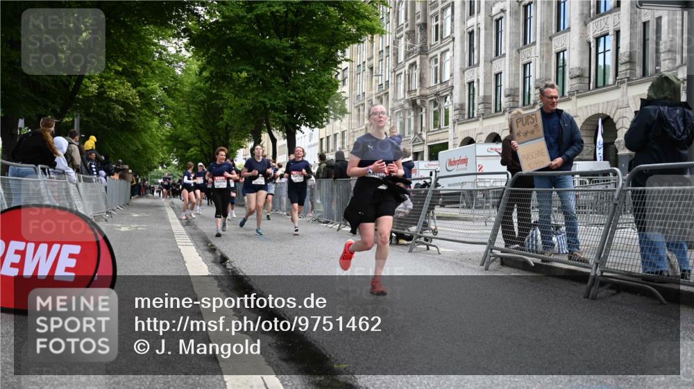 14.06.2026 - REWE Women's Run J. Mangold http://msf.ph/oto/9751462 14.06.2026 10:04:53 Ziel 10318, 10409, 10588, 10674, 10675, 10719, 11027, 11043, 11091 meine-sportfotos.de
