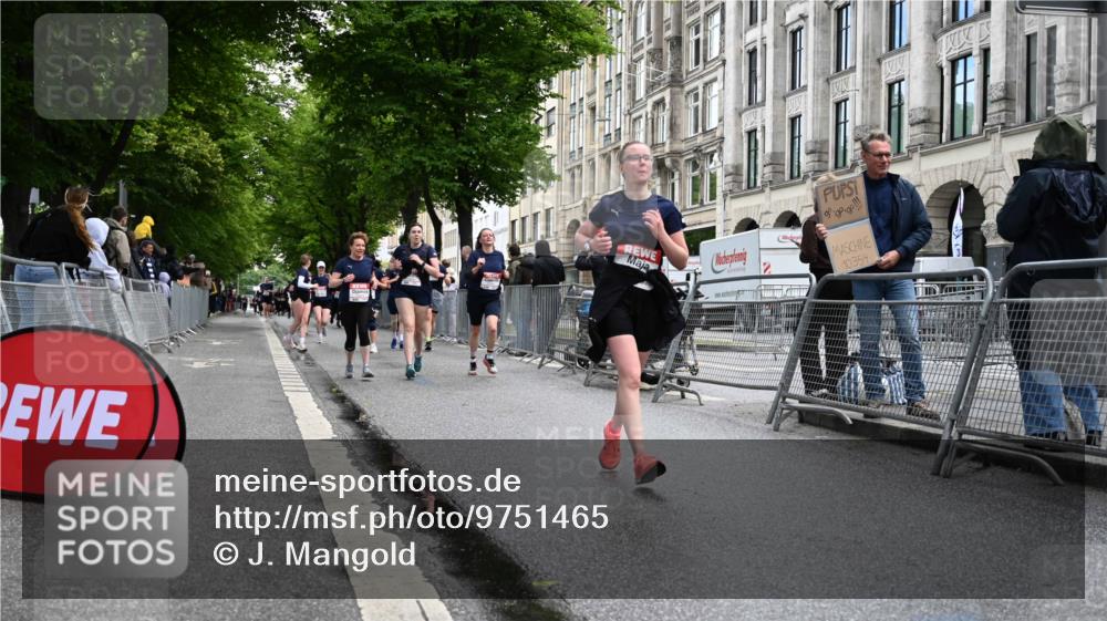 14.06.2026 - REWE Women's Run J. Mangold http://msf.ph/oto/9751465 14.06.2026 10:04:53 Ziel 10318, 10409, 10588, 10674, 10675, 10719, 11027, 11043, 11091 meine-sportfotos.de