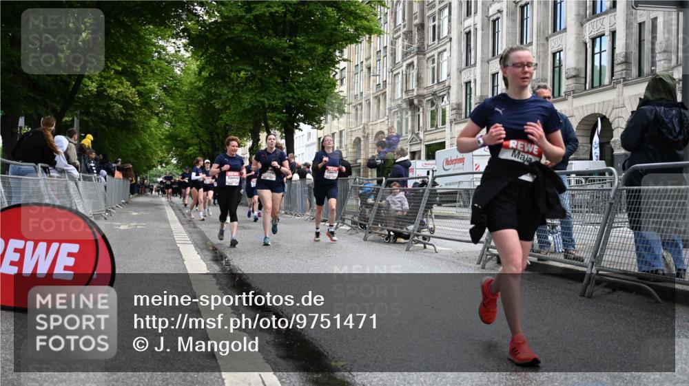 14.06.2026 - REWE Women's Run J. Mangold http://msf.ph/oto/9751471 14.06.2026 10:04:54 Ziel 10318, 10409, 10533, 10588, 10674, 10675, 10968, 11027 meine-sportfotos.de