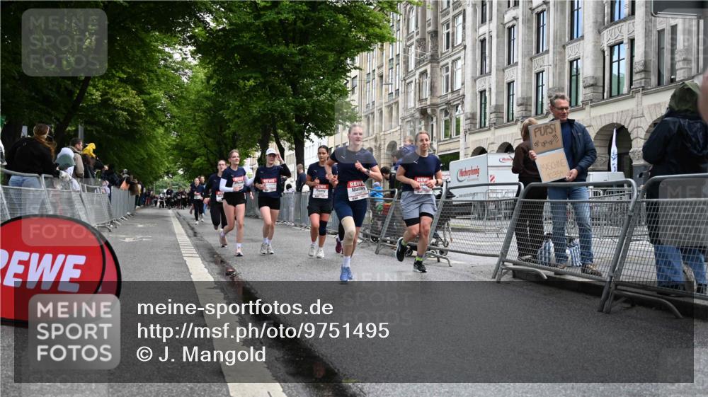 14.06.2026 - REWE Women's Run J. Mangold http://msf.ph/oto/9751495 14.06.2026 10:04:58 Ziel 10222, 10318, 10409, 10512, 10533, 10583, 10588, 10674, 10675, 10968, 11107, 11263, 11452, 11462 meine-sportfotos.de