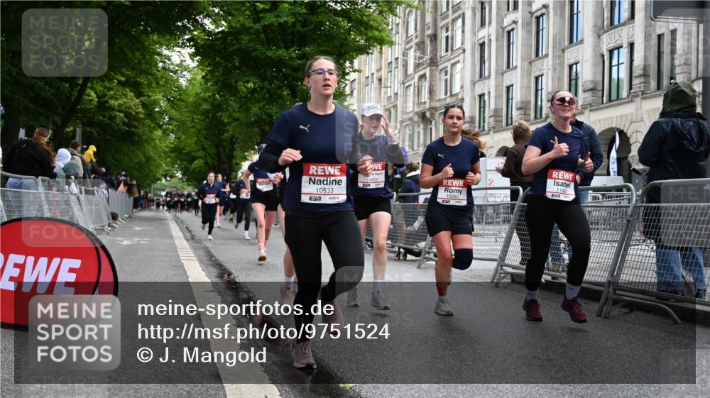 14.06.2026 - REWE Women's Run J. Mangold http://msf.ph/oto/9751524 14.06.2026 10:05:00 Ziel 10222, 10409, 10512, 10524, 10533, 10583, 10588, 10674, 10675, 10968, 11107, 11263, 11452, 11462 meine-sportfotos.de