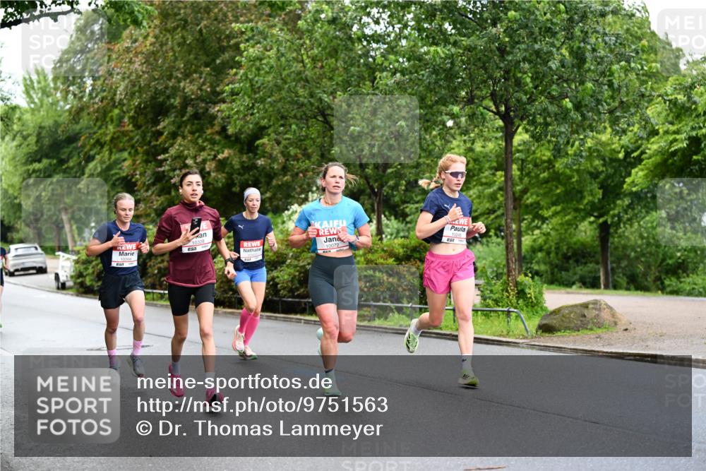 14.06.2026 - REWE Women's Run Dr. Thomas Lammeyer http://msf.ph/oto/9751563 14.06.2026 09:13:55 Laufen 10328, 10266, 9, 10072, 10245 meine-sportfotos.de