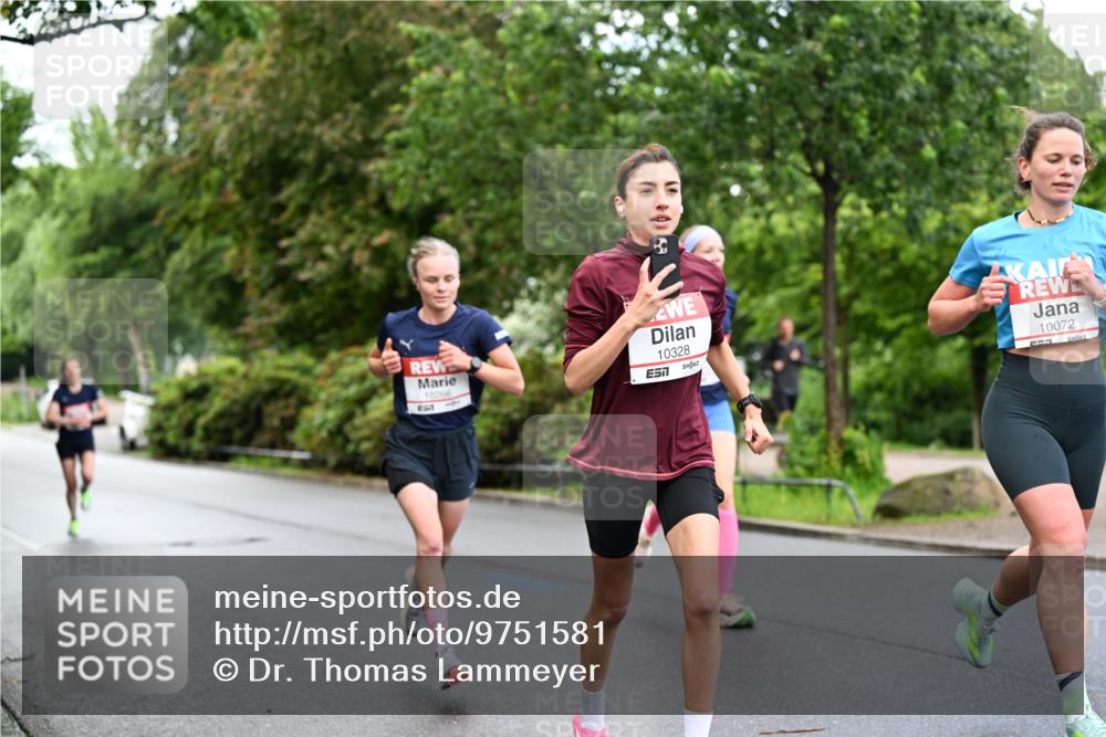14.06.2026 - REWE Women's Run Dr. Thomas Lammeyer http://msf.ph/oto/9751581 14.06.2026 09:13:56 Laufen 10266, 857, 10328, 7, 10072 meine-sportfotos.de
