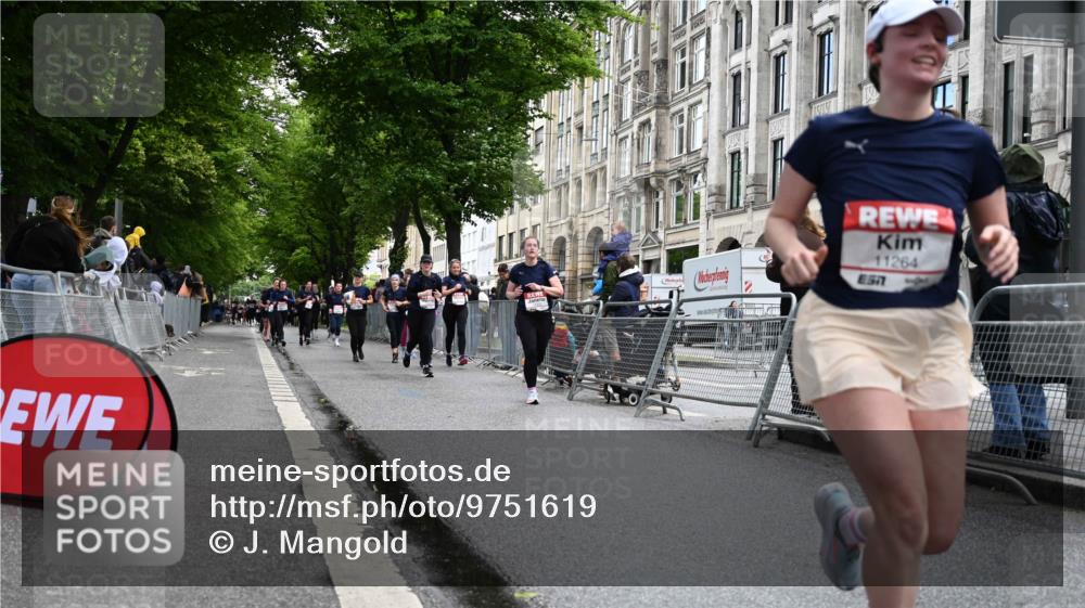 14.06.2026 - REWE Women's Run J. Mangold http://msf.ph/oto/9751619 14.06.2026 10:05:10 Ziel 10418, 10497, 10645, 10669, 10836, 10959, 11264, 11305, 11478 meine-sportfotos.de