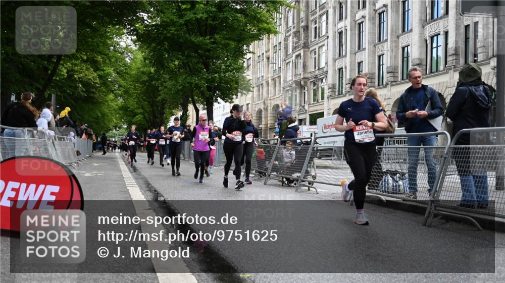 14.06.2026 - REWE Women's Run J. Mangold http://msf.ph/oto/9751625 14.06.2026 10:05:12 Ziel 10076, 10418, 10494, 10497, 10669, 10775, 10836, 10959, 11264, 11305, 11478 meine-sportfotos.de