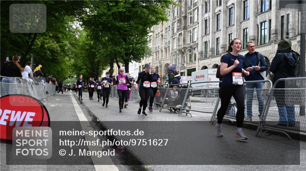 14.06.2026 - REWE Women's Run J. Mangold http://msf.ph/oto/9751627 14.06.2026 10:05:12 Ziel 10076, 10418, 10494, 10497, 10669, 10775, 10836, 10959, 11264, 11305, 11478 meine-sportfotos.de