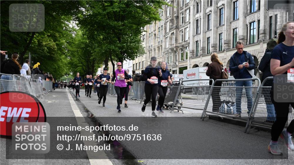 14.06.2026 - REWE Women's Run J. Mangold http://msf.ph/oto/9751636 14.06.2026 10:05:13 Ziel 10076, 10418, 10494, 10497, 10669, 10775, 10959, 11264, 11305, 11478 meine-sportfotos.de
