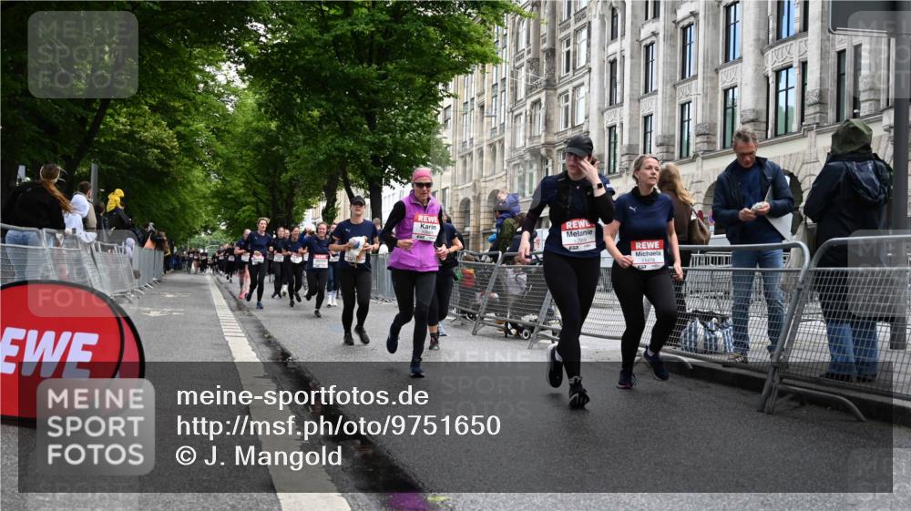 14.06.2026 - REWE Women's Run J. Mangold http://msf.ph/oto/9751650 14.06.2026 10:05:14 Ziel 10076, 10494, 10497, 10669, 10775, 10959, 11264, 11305, 11478 meine-sportfotos.de