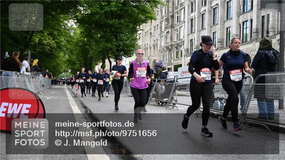 14.06.2026 - REWE Women's Run J. Mangold http://msf.ph/oto/9751656 14.06.2026 10:05:15 Ziel 10057, 10059, 10076, 10271, 10348, 10494, 10497, 10669, 10775, 10959, 11305, 11478 meine-sportfotos.de