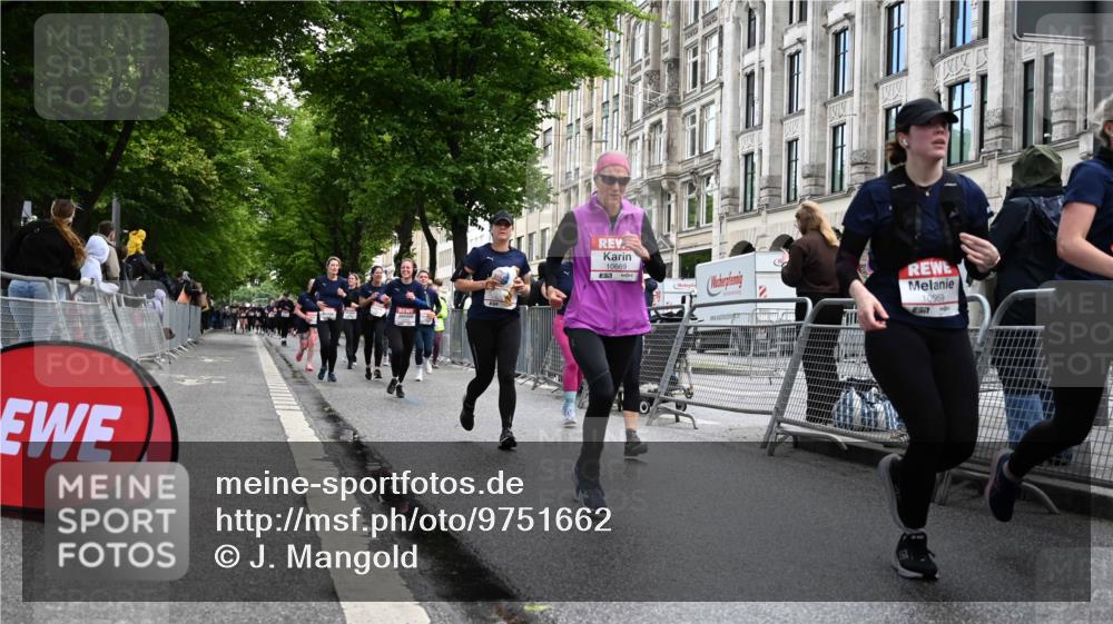 14.06.2026 - REWE Women's Run J. Mangold http://msf.ph/oto/9751662 14.06.2026 10:05:15 Ziel 10057, 10059, 10076, 10271, 10348, 10494, 10497, 10669, 10775, 10959, 11305, 11478 meine-sportfotos.de
