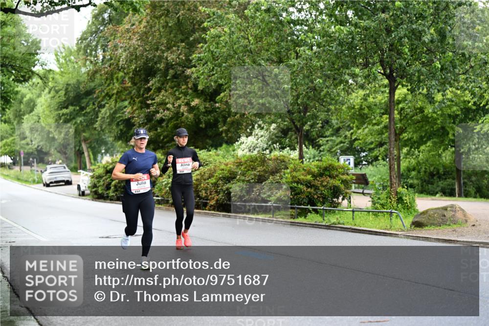 14.06.2026 - REWE Women's Run Dr. Thomas Lammeyer http://msf.ph/oto/9751687 14.06.2026 09:14:08 Laufen 57, 10481 meine-sportfotos.de