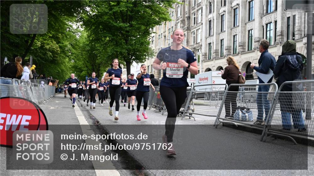 14.06.2026 - REWE Women's Run J. Mangold http://msf.ph/oto/9751762 14.06.2026 10:05:30 Ziel 10087, 10199, 10332, 10694, 10705, 10726, 10761, 10799, 10910, 11036, 11356, 11363, 11532 meine-sportfotos.de